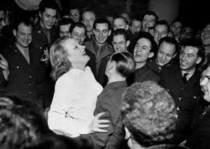 Zweiter Weltkrieg (1939-1945): Paris (Frankreich) 10. März von Unbekannt