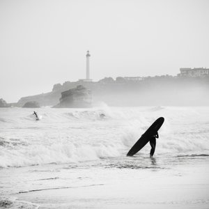 Surf am Grand Plage, Frankreich von Leopold Blonder