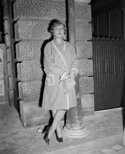 Die Schauspielerin Suzy Delair in Paris - 1949 von Unbekannt