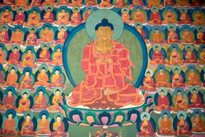 Tibetischer Buddhismus; Wandmalerei; meditierender Buddha; viele kleine Buddhas; Chemre Gompa Kloster; Chemrey; Ladakh Region; Jammu und Kaschmir; Indien; Südasien; Asien von Unbekannt