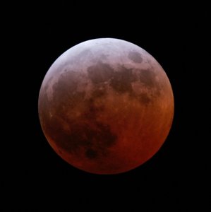 Totale Mondfinsternis, 3. März 2007 von Unbekannt