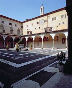 Ansicht des Kreuzgangs der Toten (Chiostro dei Morti) und der Kapelle von Unbekannt