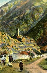 Dorf im Kaukasus, Russland von Unbekannter Künstler