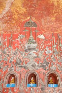 Wand mit kleinen Buddhas und Bleiglasfiguren, Shwe Yaunghwe Kyaung Kloster, Nyaungshwe, Inle-See, Myanmar
