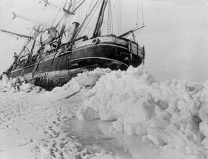 Imperiale Trans-Antarktis-Expedition: die Endurance im Eis eingeschlossen, ca. 1914-17