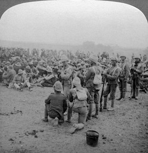 Buren-Gefangene ruhen sich auf dem Weg von Paardeberg zum Modder River, Südafrika, 1900-1902