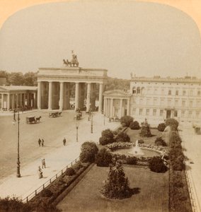 Brandenburger Tor, Unter den Linden, Berlin, Deutschland, 1894 von Underwood and Underwood