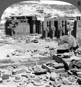 Das Ramesseum, der Tempel von Ramses II., in Theben, Ägypten, 1905 von Underwood and Underwood