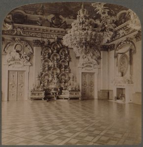 Thronsaal, Königspalast, Berlin, mit plattenbeladenem Sideboard und königlichen Dekorationen, Deutschland, 1903 von Underwood and Underwood