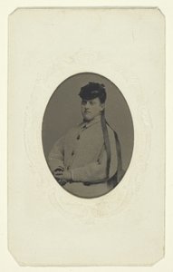 Ohne Titel (Porträt einer Frau mit Hut) von Unknown