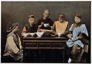 Chinesische Familie beim Essen - Photochrom, Ende 19. Jahrhundert von Unknown artist