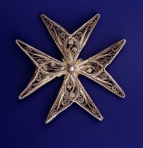 Kreuz des Malteserordens, Silberfiligran, frühes 19. Jahrhundert