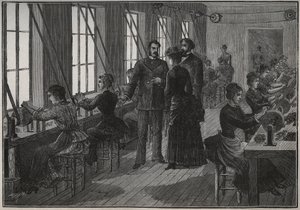 Herstellung von Metallfedern: Schärfwerkstatt in Frankreich im 19. Jahrhundert. Gravur von 1885 in „Les arts et metiers illustres“ von Adolphe BITARD
