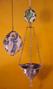 Orientalische Kunst: polychrome Fayencekugeln mit Engeln von Unknown artist