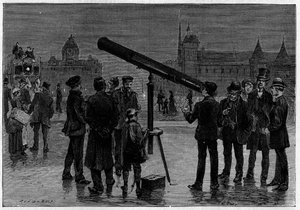 Der Astronom und sein astronomisches Fernrohr auf dem Place du Châtelet in Paris zur Zeit der Beobachtungen des Planeten Venus im Februar 1889. Gravur in „La Nature. Revue des sciences et de ses applications aux arts et à l
