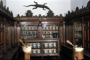 Apotheke des 17. Jahrhunderts, Vasen, Töpfe, Mörser... Museum für Wissenschaft und Technik, Mailand