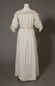 Bertha Palmers Nachthemd, ca. 1880, Weißer Baumwolle, Spitze, Stickerei und Seidenband