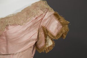 Brautjungfernkleid von Unknown artist