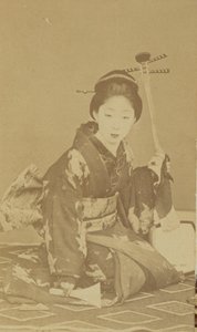 Kniende japanische Frau von Unknown artist
