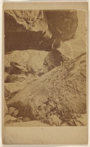 [Unidentifizierte Ansicht großer Felsen] von Unknown artist