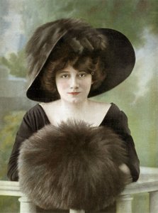 Französische Komödiantin Cora Laparcerie (1875-1951), Foto aus der französischen Zeitung "Le Theatre", 1. Januar von Unknown photographer