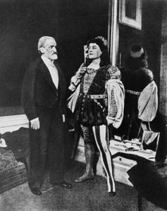 Giuseppe Verdi und Victor Maurel (als Iago) im Februar 1887 an der Scala in Mailand nach der Premiere von Otello
