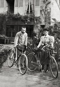 Pierre und Marie Curie in ihrem Garten