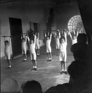 Sport, Sportunterricht, Schulturnhalle