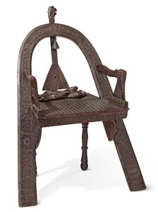 Geschnitzter Trompe-l
