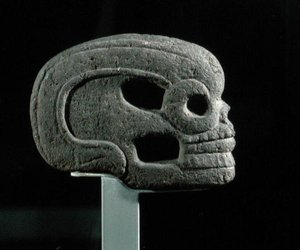 Votiv-Axtkopf, spätklassische Periode (Stein) von Veracruz Veracruz