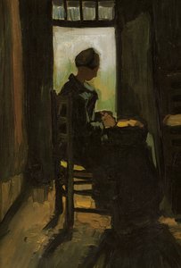 Frau sitzt vor einer offenen Tür und schält Kartoffeln, 1885