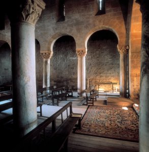Innenraum der Basilika von San Juan de Banos, Banos de Cerrato, Spanien, 7. Jahrhundert