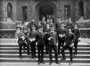 Offiziere des 1. Suffolk-Regiments im Tower of London, 1895-1896