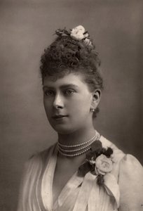 Prinzessin Mary (May) von Teck (1867-1953) von W. and D. (after) Downey