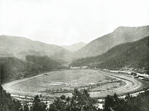 Die Rennbahn von Morrisons Hill, Hongkong, 1895 von W and S Ltd