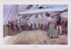 Mitten im Ozean: Passagiere genießen ein Shuffleboard-Spiel an Bord eines Schiffes