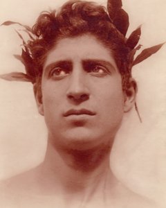 Studie eines Jungen mit Kranz, Sizilien, ca. 1898 von Baron Wilhelm von Gloeden