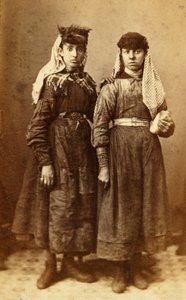 Porträt von zwei Arbeitern der Tredegar Eisenwerke, Wales