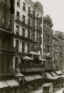 Port Arthur Restaurant, 7 Mott Street, New York City von William Davis Hassler