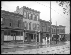 Unidentifizierte Filiale der Queens Borough Public Library, New York, ca. 1910 von William Davis Hassler