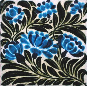 Fliese mit Blumendesign von William de Morgan