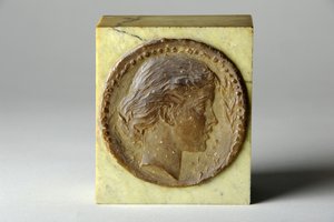 Medaillon-Porträt von Agatha Thornycroft, ca. 1900 von William Hamo Thornycroft