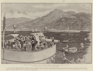 Besuch der japanischen Kriegsschiffe Akagi und Hiyei im Hafen von Nagasaki nach der Schlacht am Yalu