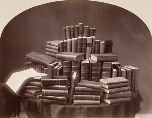 Stillleben mit Büchern von William Notman.