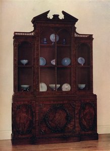 Mahagonischrank mit Glastüren, ca. 1760 von William Vile
