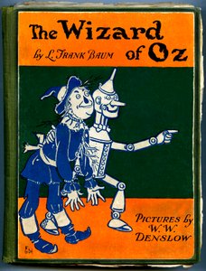 Der wunderbare Zauberer von Oz - Der Zauberer von Oz: Cover einer alten Ausgabe (zwischen 1905 und 1920) illustriert von Denslow, William Wallace (1856-1915) von Frank Baums Buch (1856-1919) - die Vogelscheuche und der Blechmann - private Sammlung