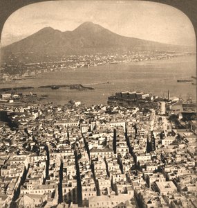 Neapel, die Bucht und der Vesuv, Italien, 1897 von Works and Sun Sculpture Studios