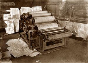 Eine Druckerpresse: Rotationspresse für Zeitungsdruck, ca. 1900 von . .