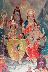 Gott Shiva und Göttin Parvati mit ihrem Sohn Ganesha.