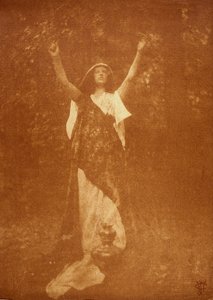Frau mit einer Vase, ca. 1906 von John Pardon